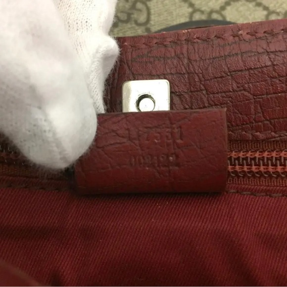 Authentic Gucci GG Supreme Beige GG PVC Tote Bag. Fits an iPad & Classy af - Picture 10 of 12